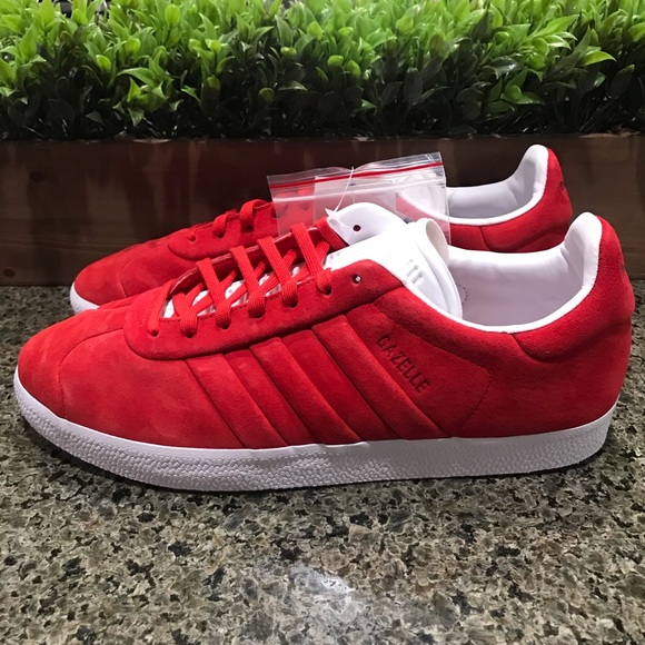 gazelle stitch and turn red